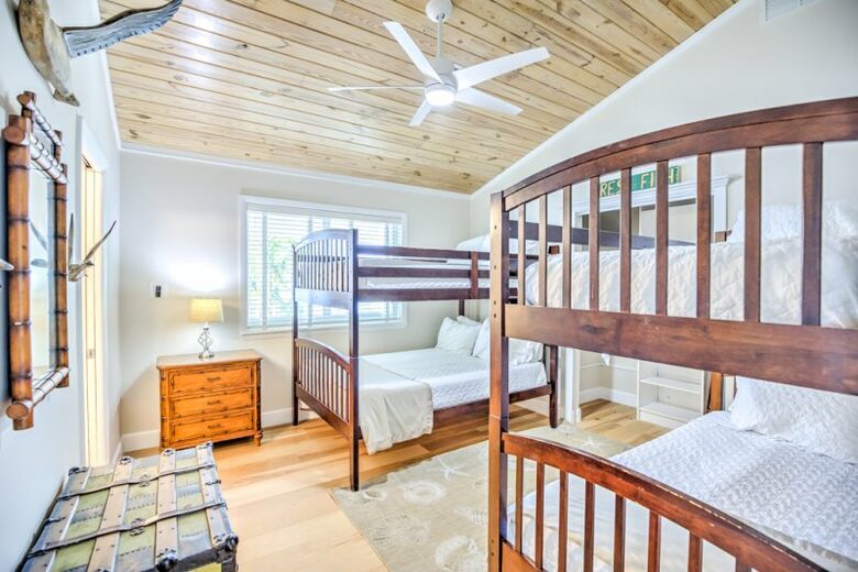 Oceanfront Luxury Lodge and Cottage - Marathon, Florida