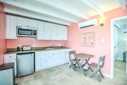 Oceanfront Luxury Lodge and Cottage - Marathon, Florida