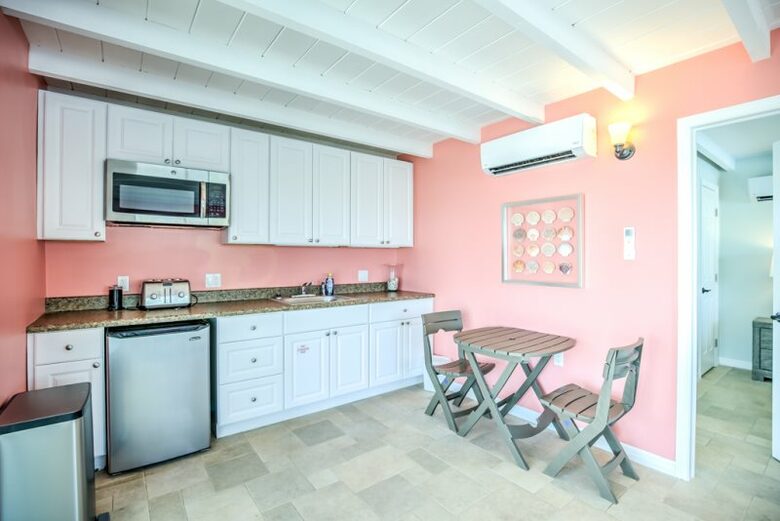 Oceanfront Luxury Lodge and Cottage - Marathon, Florida