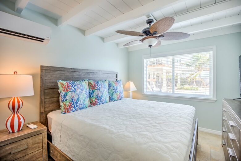 Oceanfront Luxury Lodge and Cottage - Marathon, Florida