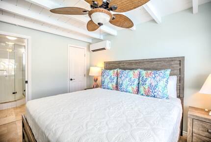 Oceanfront Luxury Lodge and Cottage - Marathon, Florida