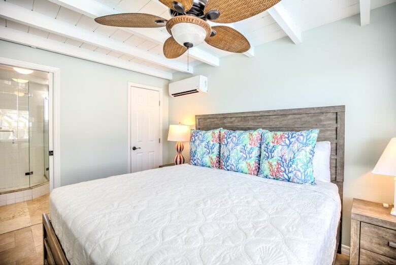 Oceanfront Luxury Lodge and Cottage - Marathon, Florida