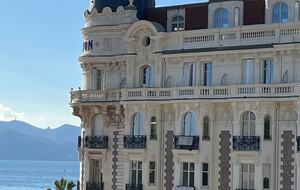 Fantastic apartment steps from Promenade La Croisette - Cannes, France