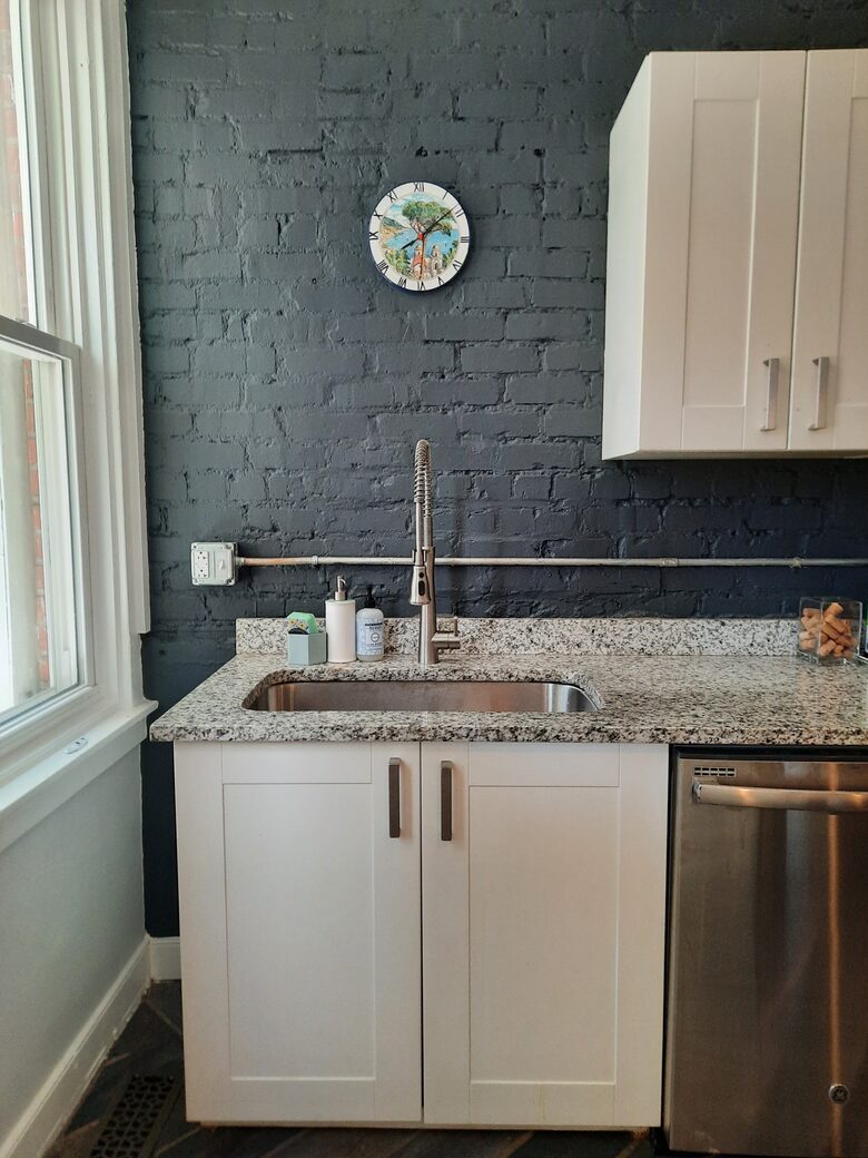 Charming Townhouse in Richmond's Fan District - Walker's Paradise! - Richmond, Virginia