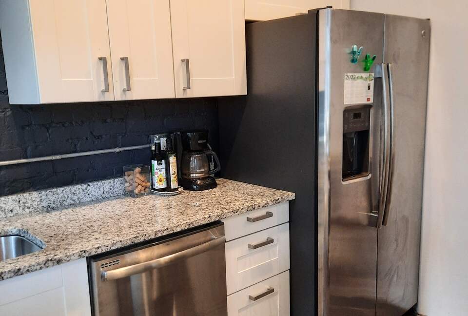 Charming Townhouse in Richmond's Fan District - Walker's Paradise! - Richmond, Virginia