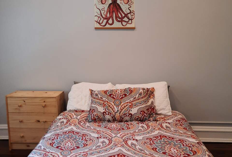 Charming Townhouse in Richmond's Fan District - Walker's Paradise! - Richmond, Virginia