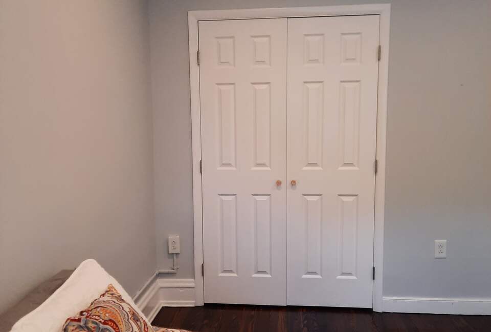 Charming Townhouse in Richmond's Fan District - Walker's Paradise! - Richmond, Virginia