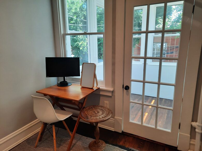 Charming Townhouse in Richmond's Fan District - Walker's Paradise! - Richmond, Virginia
