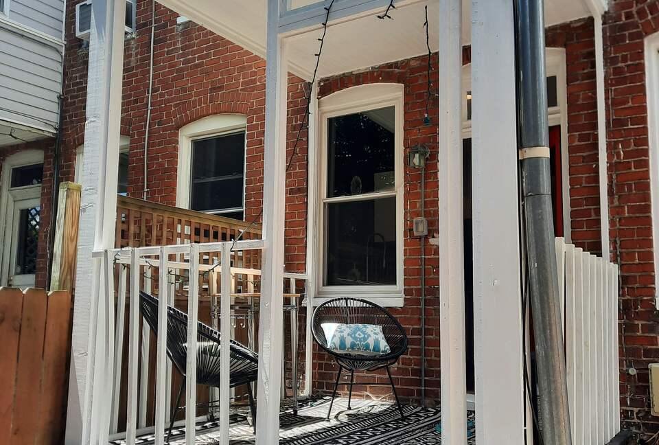 Charming Townhouse in Richmond's Fan District - Walker's Paradise! - Richmond, Virginia