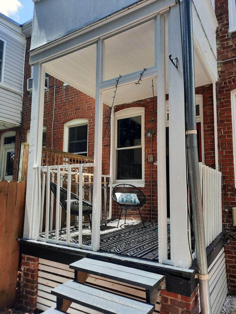 Charming Townhouse in Richmond's Fan District - Walker's Paradise! - Richmond, Virginia