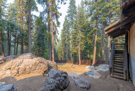 Quintessential Mountain Chalet On 10 Acres - Truckee, California