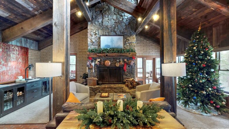 Quintessential Mountain Chalet On 10 Acres - Truckee, California