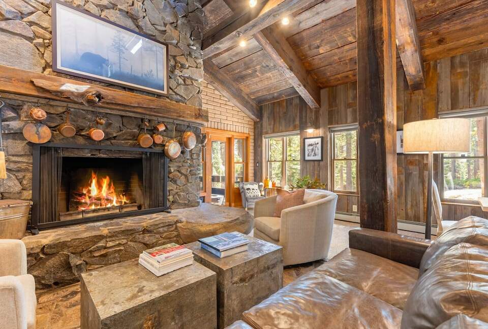 Quintessential Mountain Chalet On 10 Acres - Truckee, California