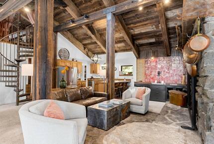 Quintessential Mountain Chalet On 10 Acres - Truckee, California