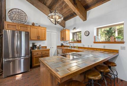 Quintessential Mountain Chalet On 10 Acres - Truckee, California