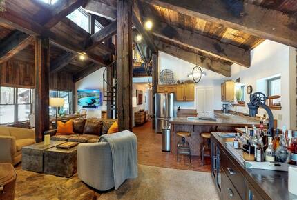 Quintessential Mountain Chalet On 10 Acres - Truckee, California