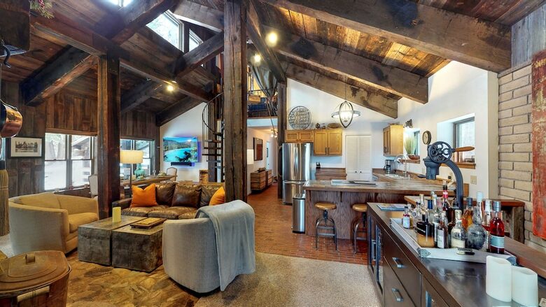 Quintessential Mountain Chalet On 10 Acres - Truckee, California