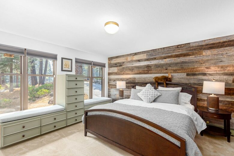 Quintessential Mountain Chalet On 10 Acres - Truckee, California