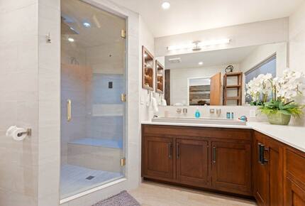 Quintessential Mountain Chalet On 10 Acres - Truckee, California