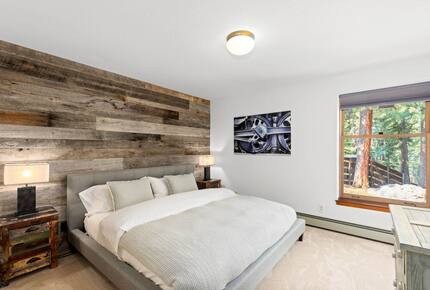 Quintessential Mountain Chalet On 10 Acres - Truckee, California