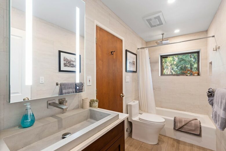 Quintessential Mountain Chalet On 10 Acres - Truckee, California