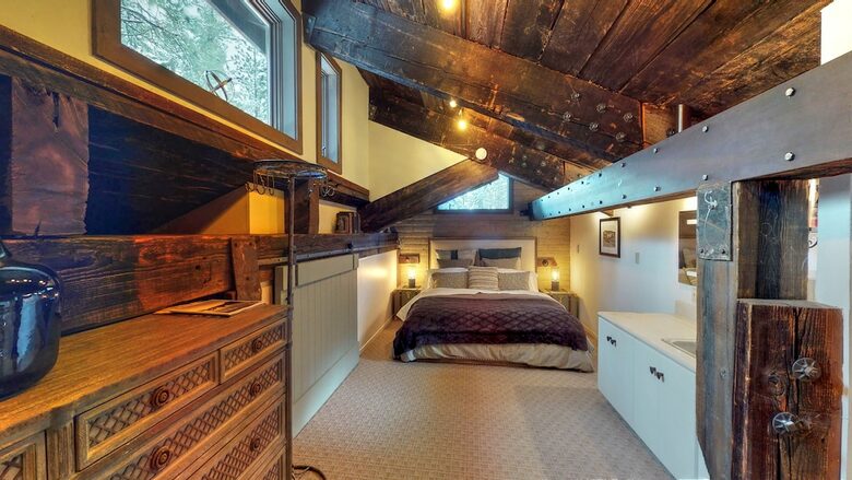 Quintessential Mountain Chalet On 10 Acres - Truckee, California