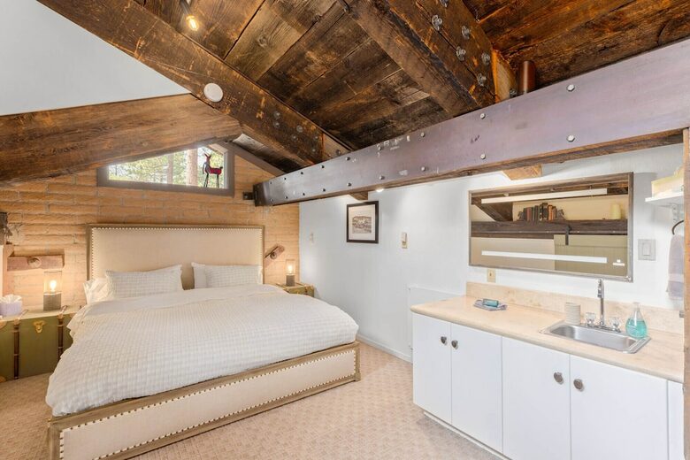 Quintessential Mountain Chalet On 10 Acres - Truckee, California