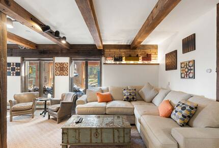 Quintessential Mountain Chalet On 10 Acres - Truckee, California