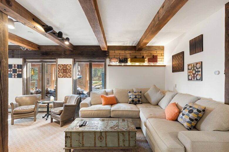 Quintessential Mountain Chalet On 10 Acres - Truckee, California