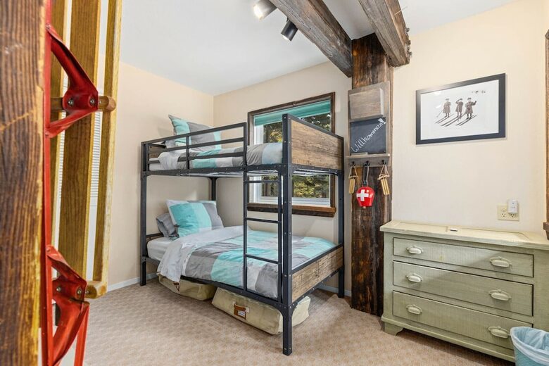 Quintessential Mountain Chalet On 10 Acres - Truckee, California