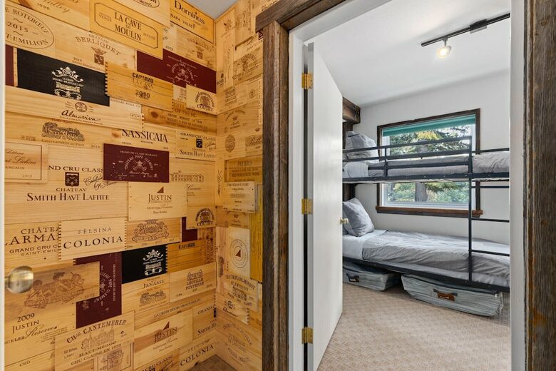 Quintessential Mountain Chalet On 10 Acres - Truckee, California