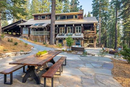 Quintessential Mountain Chalet On 10 Acres - Truckee, California