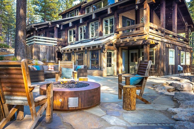 Quintessential Mountain Chalet On 10 Acres - Truckee, California