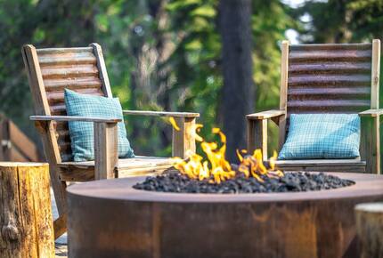 Quintessential Mountain Chalet On 10 Acres - Truckee, California