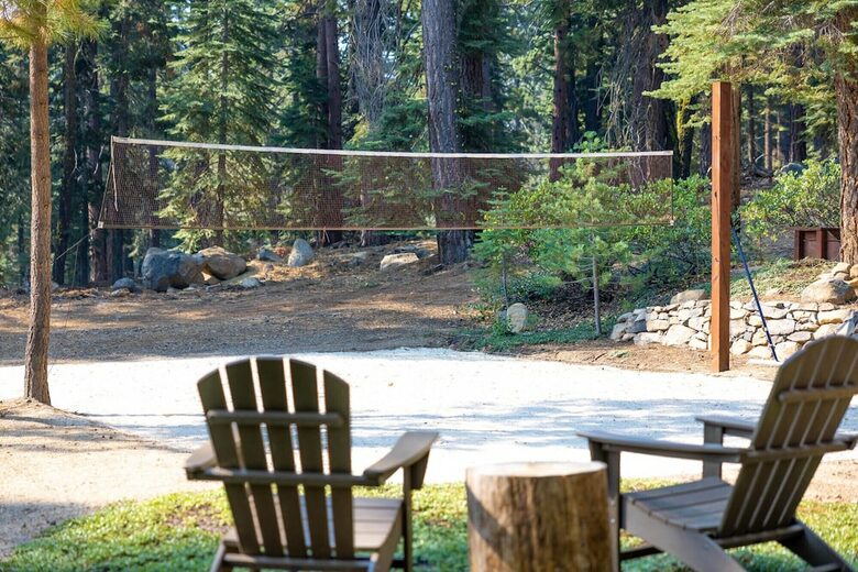 Quintessential Mountain Chalet On 10 Acres - Truckee, California