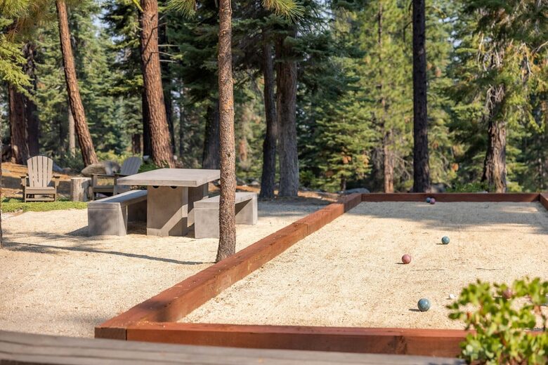 Quintessential Mountain Chalet On 10 Acres - Truckee, California