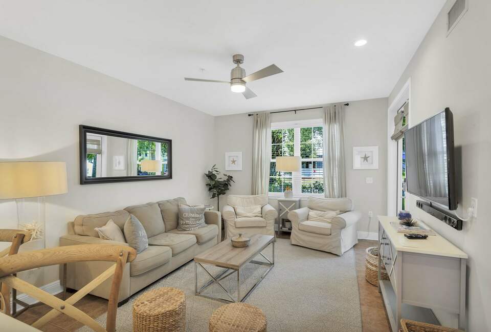 Charming 2 Bedroom 30A Beach Retreat - Santa Rosa Beach, Florida