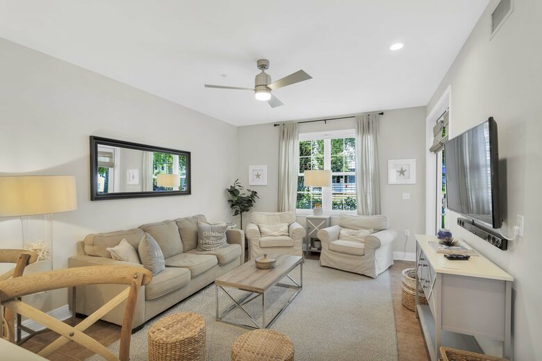 Charming 2 Bedroom 30A Beach Retreat - Santa Rosa Beach, Florida