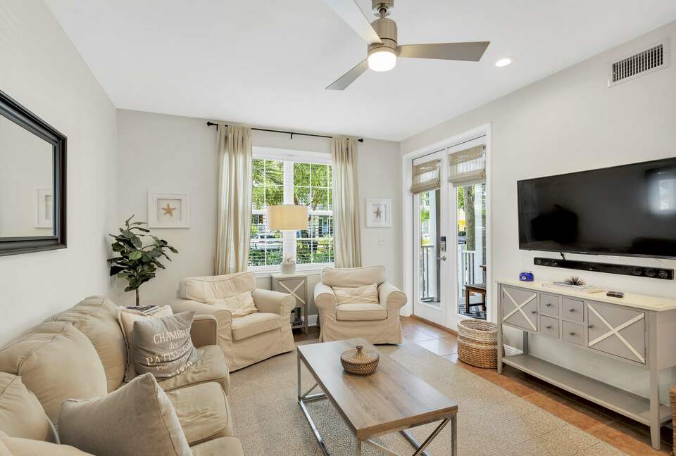 Charming 2 Bedroom 30A Beach Retreat - Santa Rosa Beach, Florida