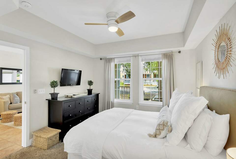 Charming 2 Bedroom 30A Beach Retreat - Santa Rosa Beach, Florida