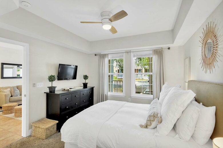 Charming 2 Bedroom 30A Beach Retreat - Santa Rosa Beach, Florida