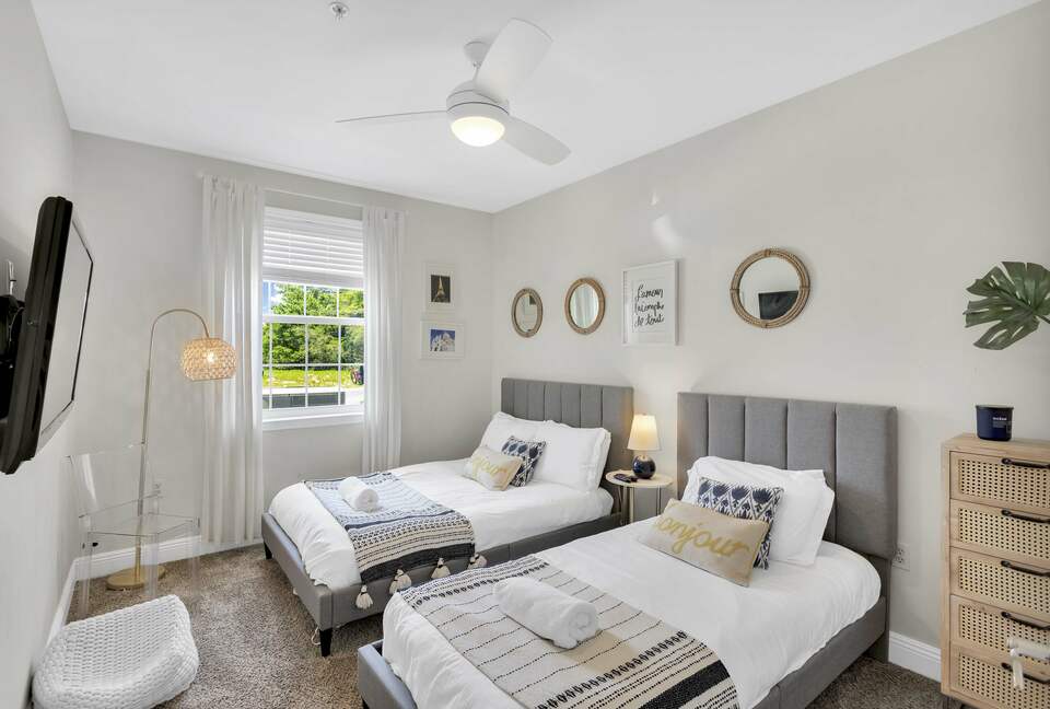 Charming 2 Bedroom 30A Beach Retreat - Santa Rosa Beach, Florida