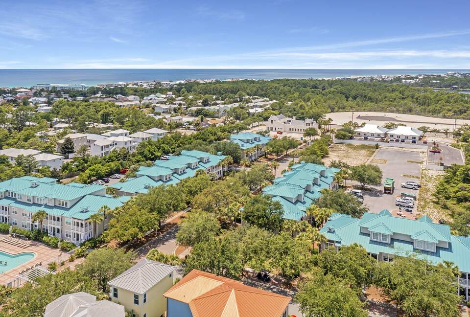 Charming 2 Bedroom 30A Beach Retreat - Santa Rosa Beach, Florida