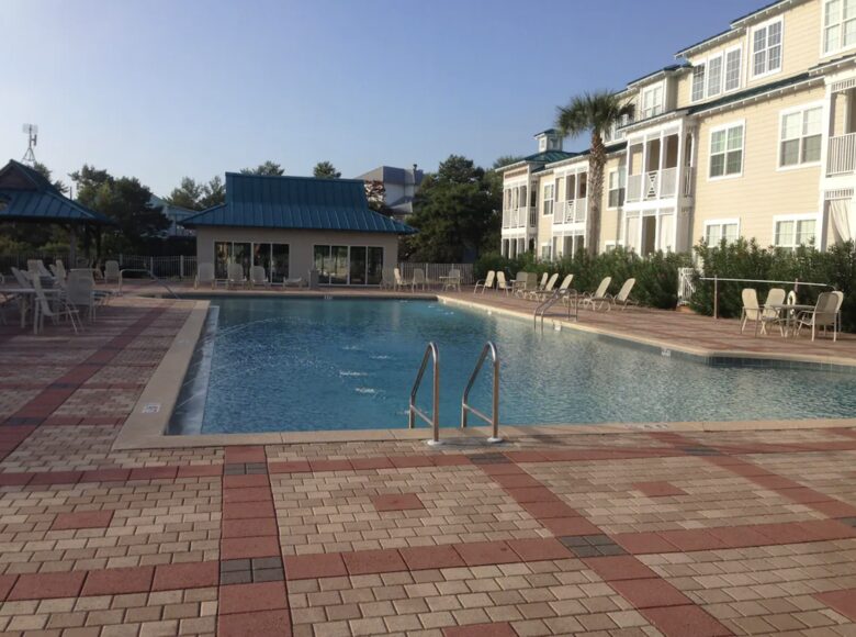 Charming 2 Bedroom 30A Beach Retreat - Santa Rosa Beach, Florida
