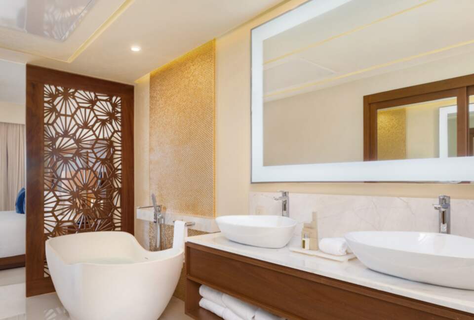 Villa La Valencia | Oceanfront One Bedroom Suite - San José del Cabo, Mexico