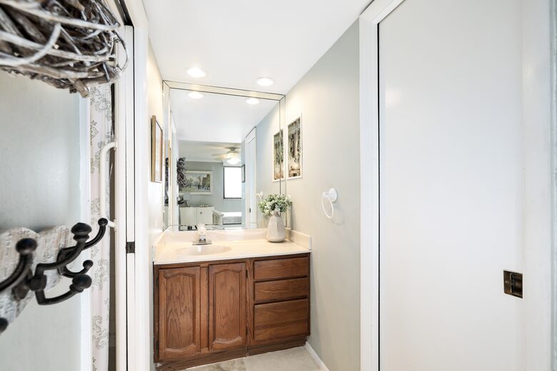 Direct Oceanfront with Rocket Launch Views - Florida 7th FL Condo - 1 hour to Disney - Satellite Beach, Florida