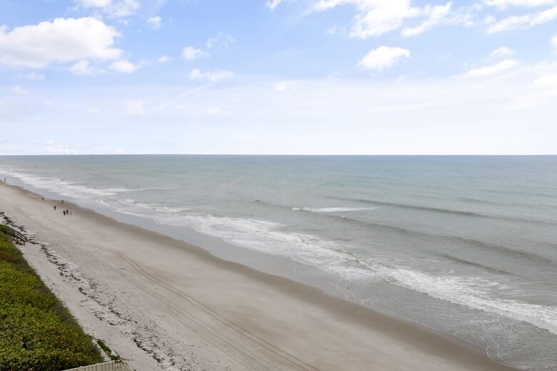 Direct Oceanfront with Rocket Launch Views - Florida 7th FL Condo - 1 hour to Disney - Satellite Beach, Florida