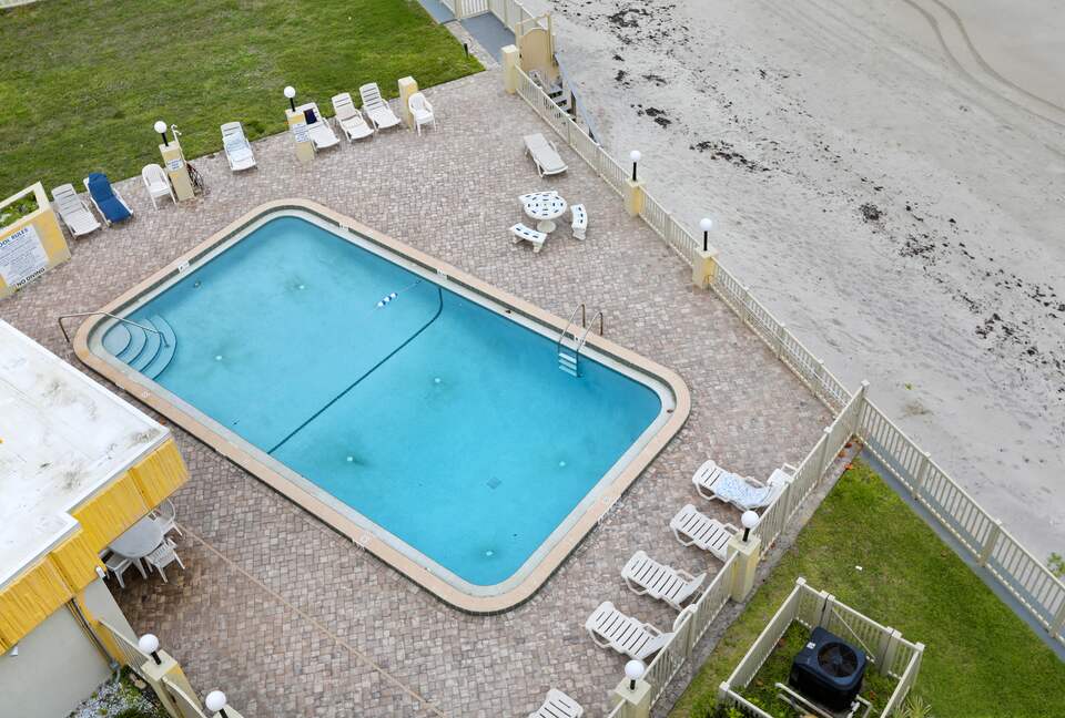 Direct Oceanfront with Rocket Launch Views - Florida 7th FL Condo - 1 hour to Disney - Satellite Beach, Florida