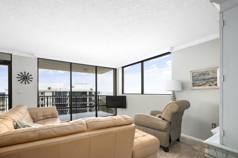 Direct Oceanfront with Rocket Launch Views - Florida 7th FL Condo - 1 hour to Disney - Satellite Beach, Florida