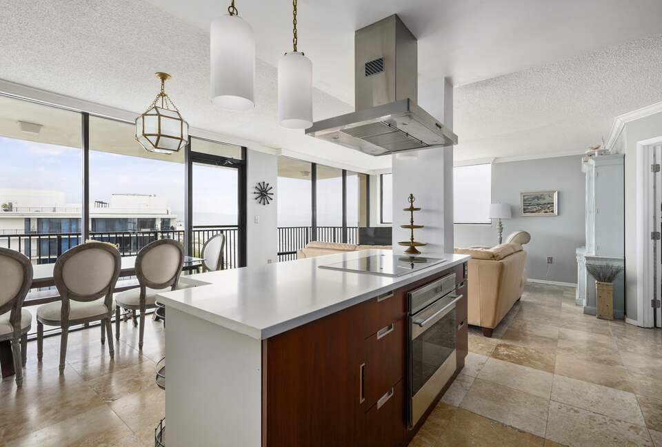 Direct Oceanfront with Rocket Launch Views - Florida 7th FL Condo - 1 hour to Disney - Satellite Beach, Florida